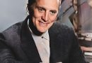 “Everyone Wonders About Kirk Douglas in Old Age—Prepare to Be Surprised by His Handsome and Unique Style”