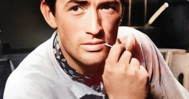 “Gregory Peck: The Man Who Captivated Hearts with His Unparalleled Charm and Unique Style”